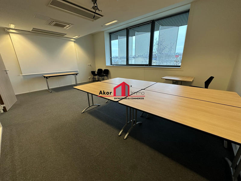 Bureau - 365 m²
