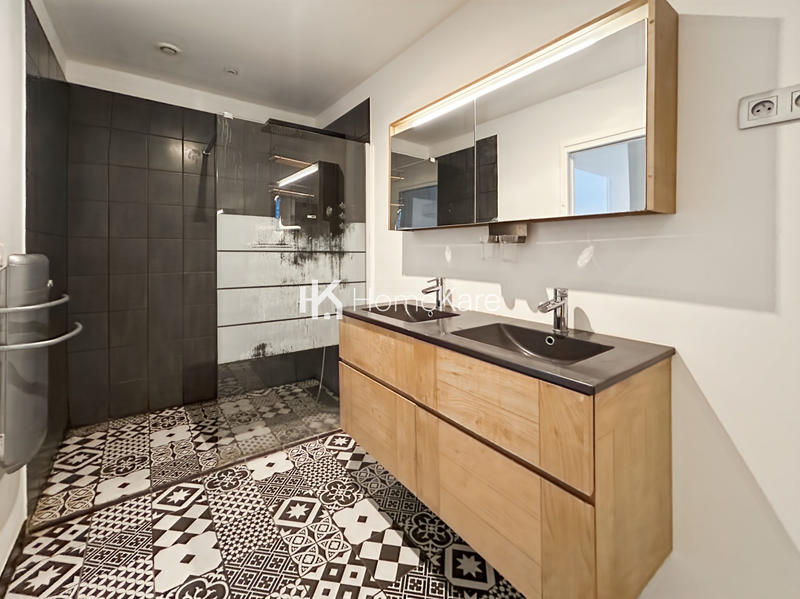 Maison - 85 m² - 3 pièces