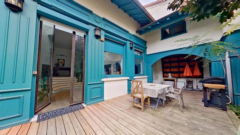 Maison de ville - 200 m² - 5 pièces