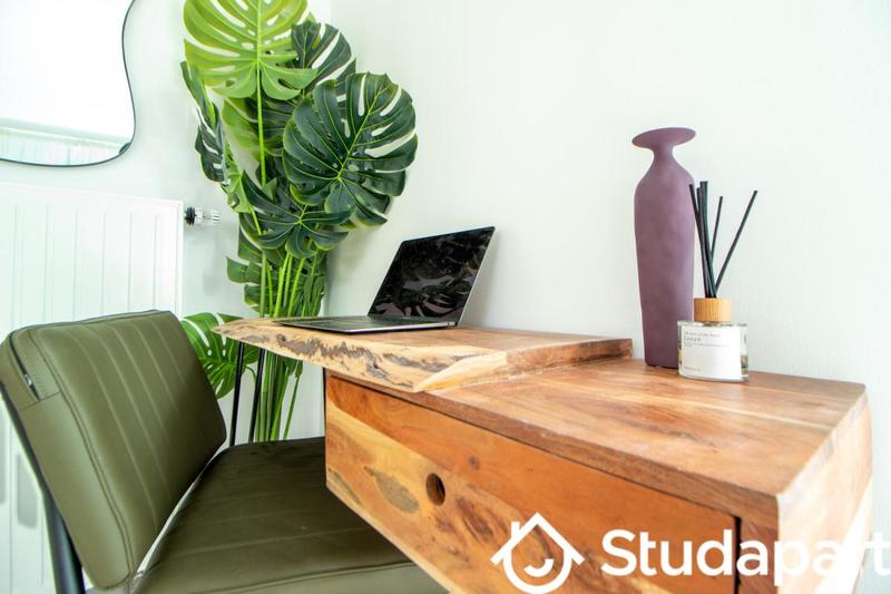 Chambre - 12 m² - 1 pièce