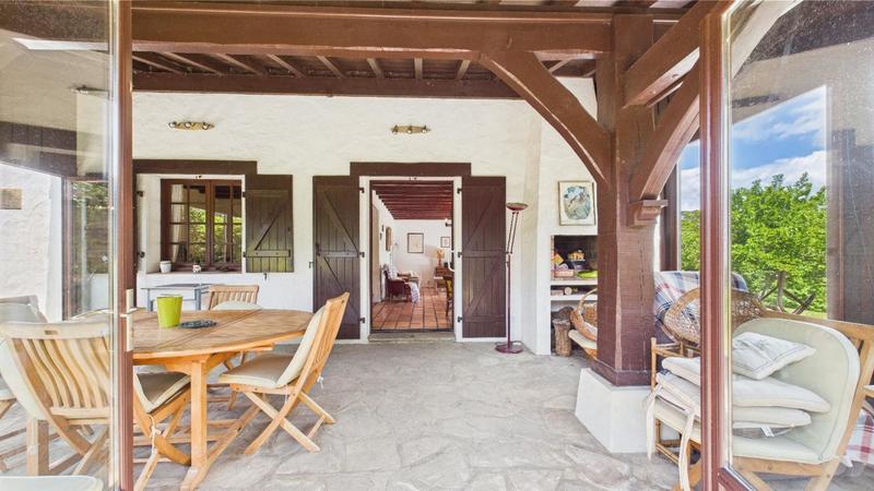 Maison - 176 m² - 7 pièces