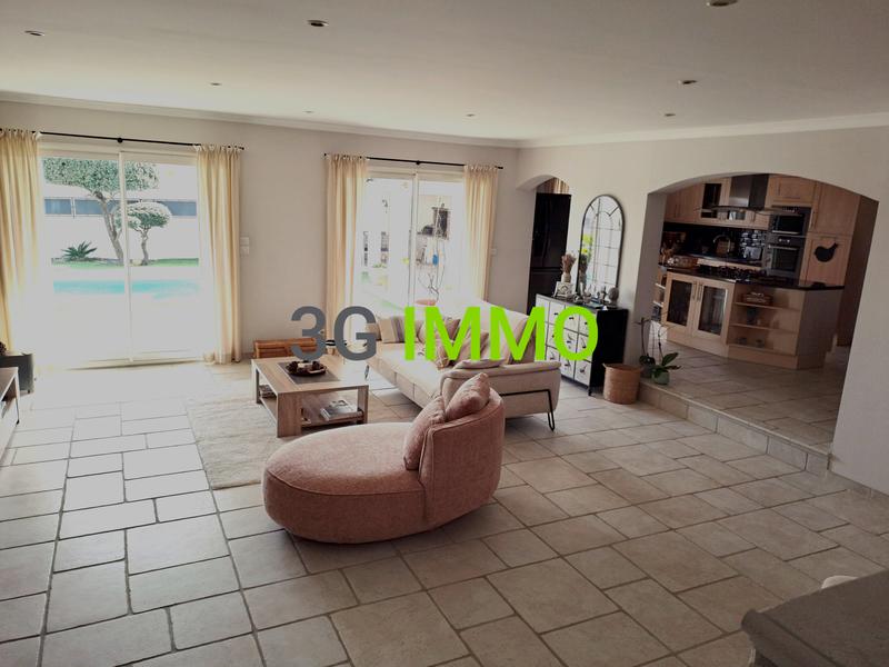 Maison traditionnelle - 173 m² - 6 pièces