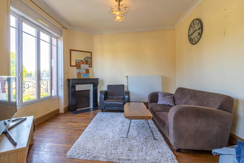 Maison - 90 m² - 6 pièces