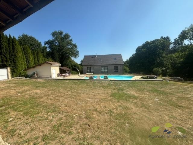 Propriété - 135 m² - 5 pièces