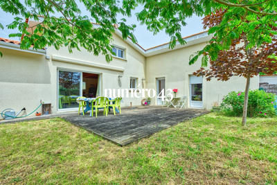 Maison - 100 m² - 4 pièces