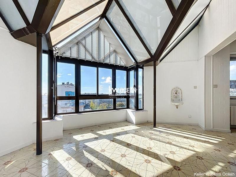 Appartement - 258 m² - 7 pièces