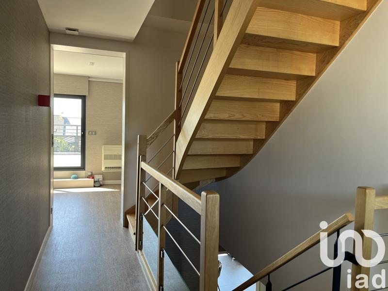 Maison - 190 m² - 6 pièces