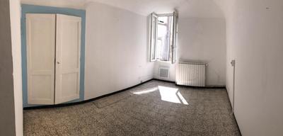 Immeuble - 140 m² - 8 pièces