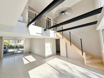 Maison - 136 m² - 5 pièces