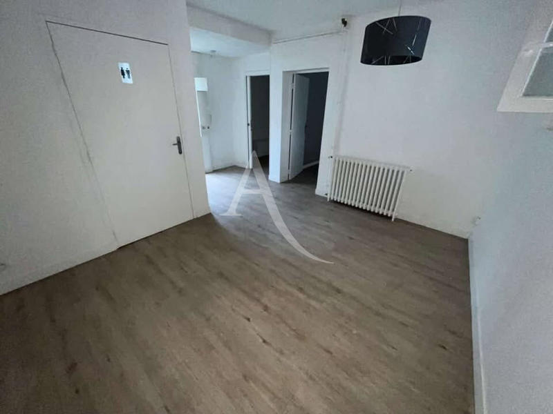 Local commercial - 50 m² - 2 pièces