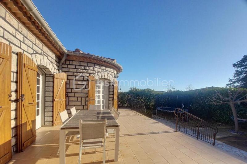 Propriété - 180 m² - 8 pièces