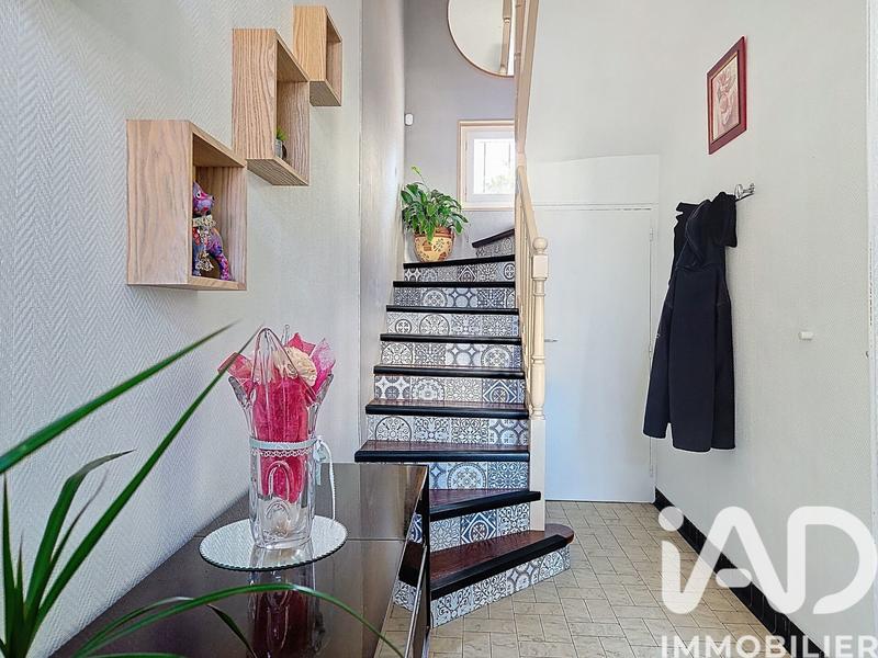 Maison - 104 m² - 6 pièces