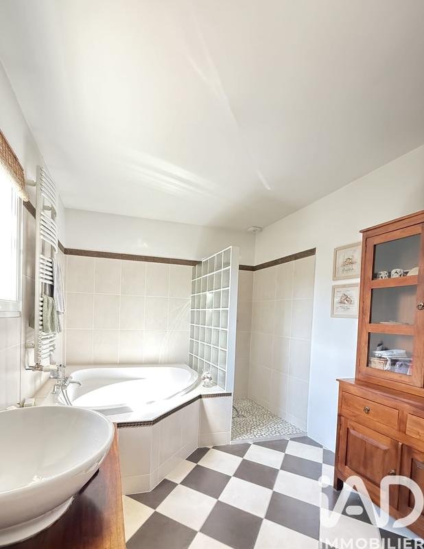 Maison - 160 m² - 6 pièces