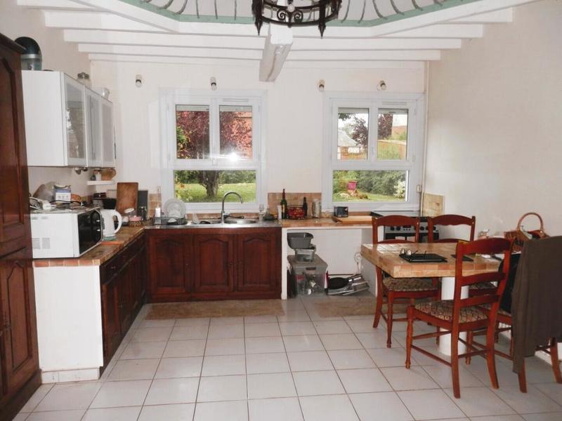 Demeure - 105 m² - 5 pièces