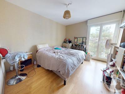 Appartement - 81 m² - 4 pièces