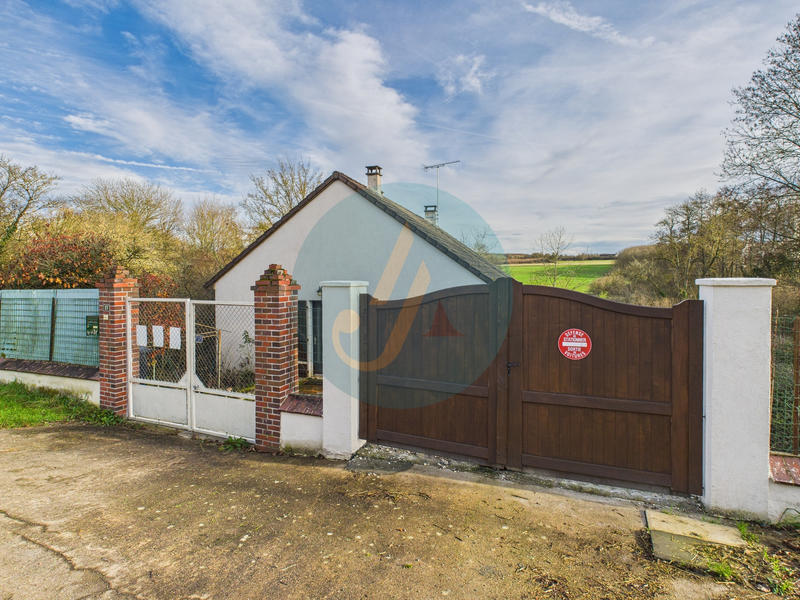 Maison - 101 m² - 5 pièces