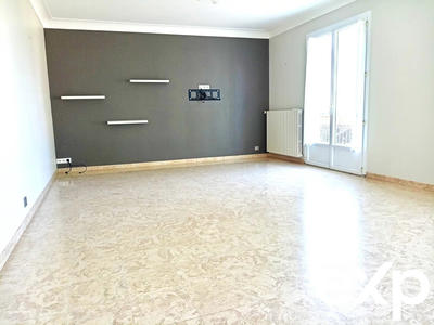 Maison - 229 m² - 8 pièces