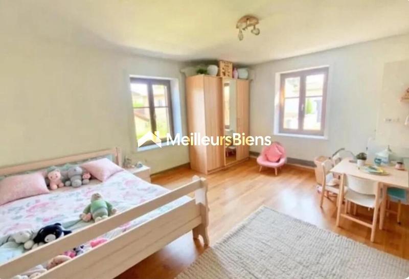 Corps de ferme - 250 m² - 7 pièces