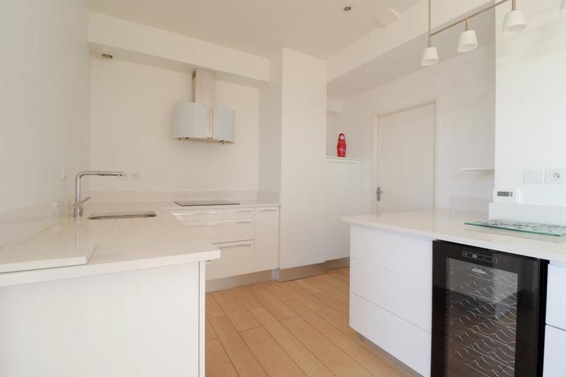 Appartement - 96 m² - 3 pièces