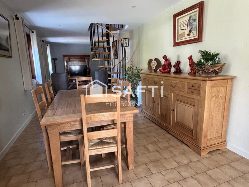 Maison - 112 m² - 6 pièces