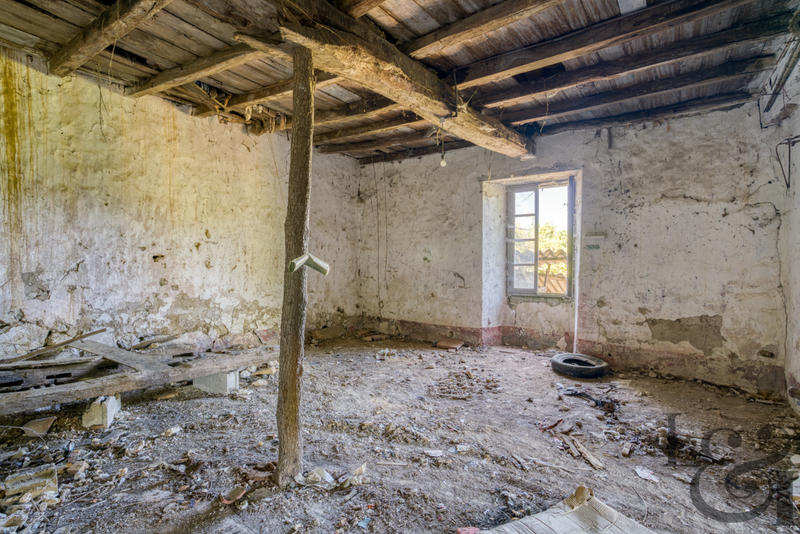 Maison - 300 m² - 3 pièces