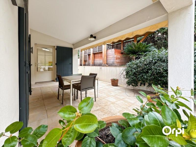 Villa - 180 m² - 4 pièces