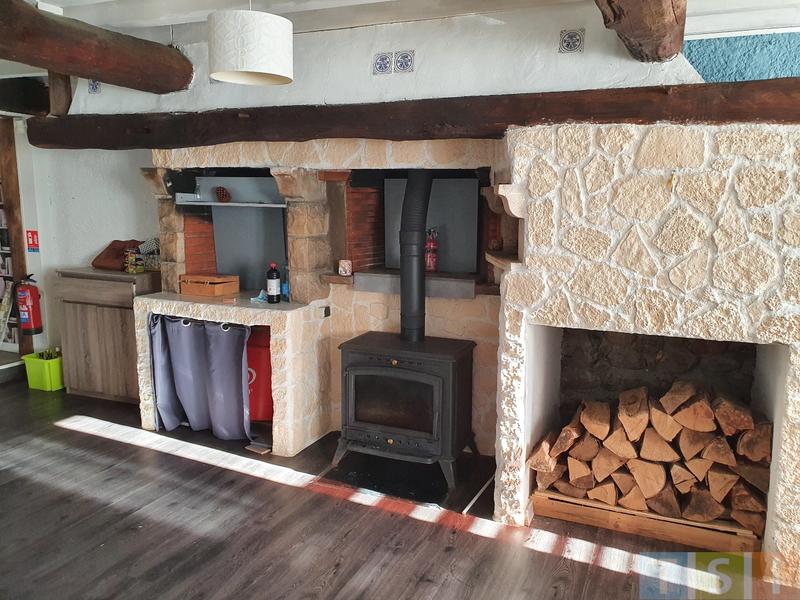 Maison - 288 m² - 9 pièces