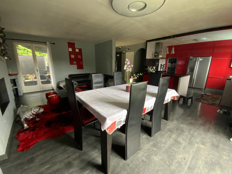 Maison - 128 m² - 7 pièces