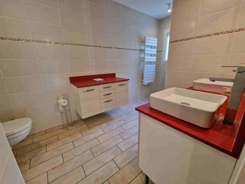 Maison - 191 m² - 8 pièces