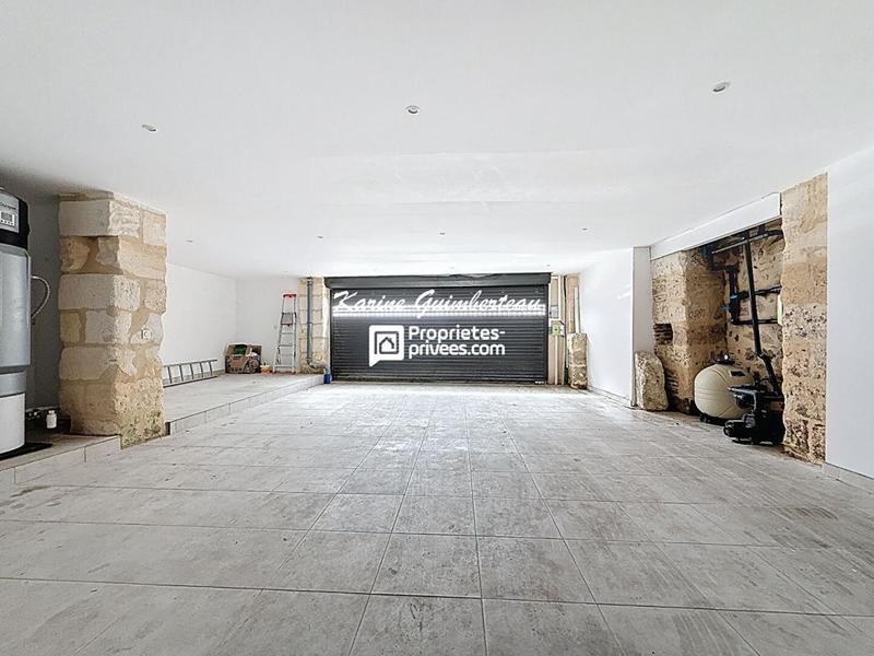 Loft - 215 m² - 6 pièces