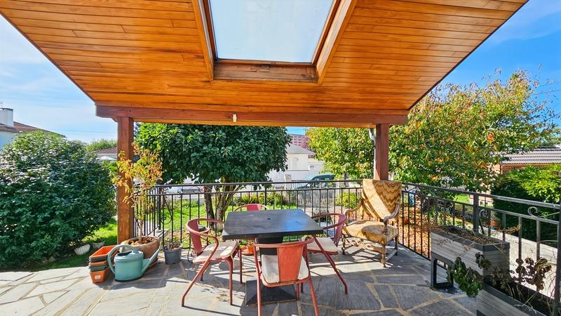 Maison - 90 m² - 4 pièces