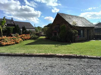 Maison - 210 m² - 8 pièces