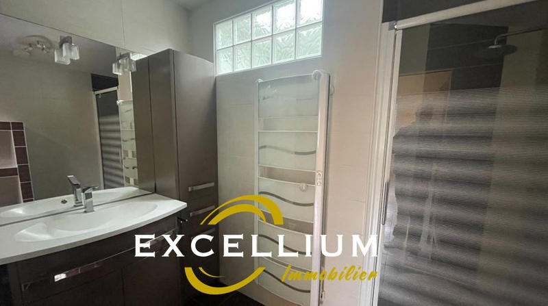 Maison - 182 m² - 6 pièces