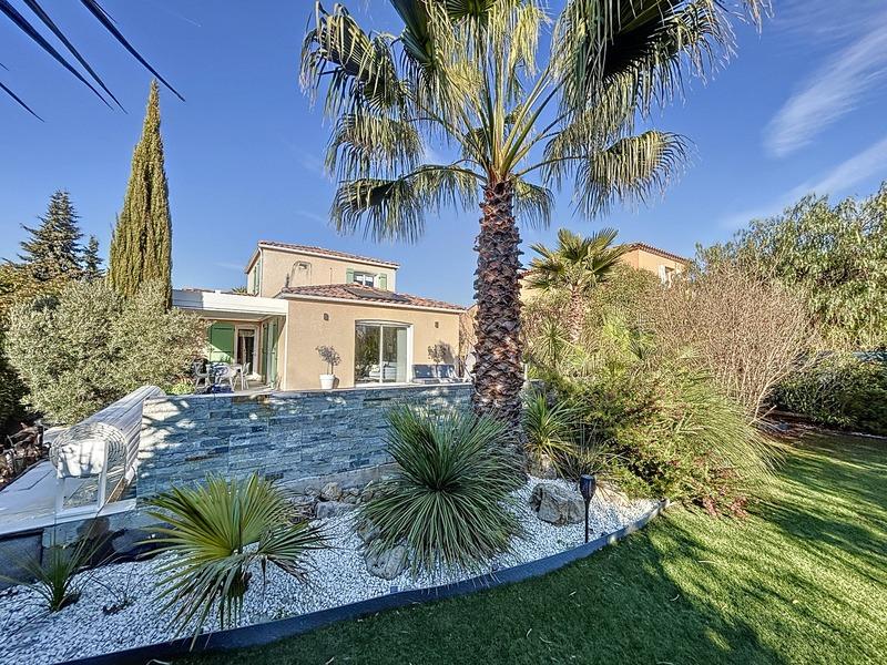 Maison - 101 m² - 4 pièces