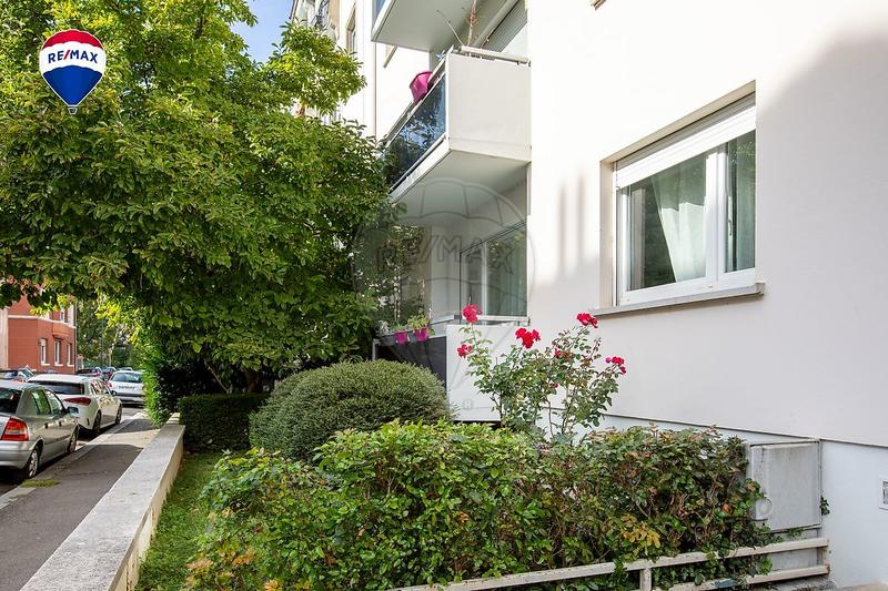 Appartement - 103 m² - 5 pièces