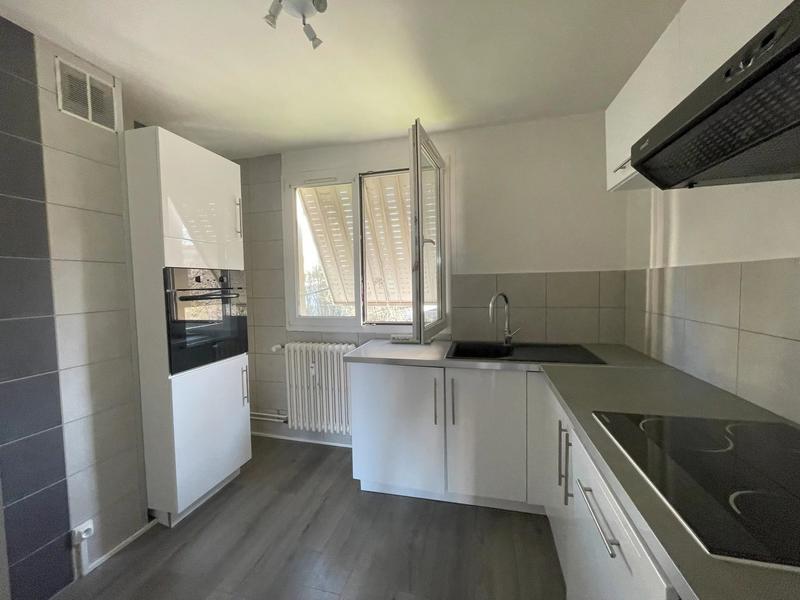 Appartement - 81 m² - 5 pièces