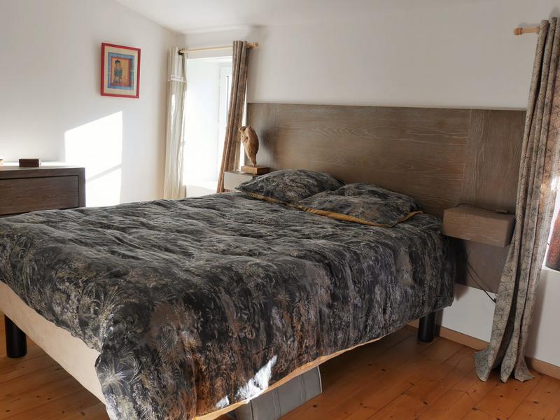 Maison traditionnelle - 179 m² - 10 pièces