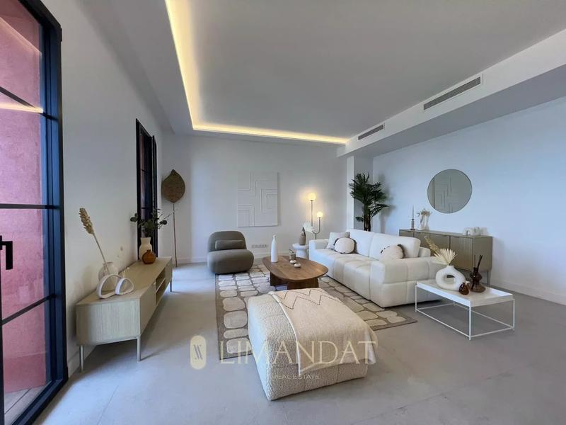 Appartement - 126 m² - 4 pièces