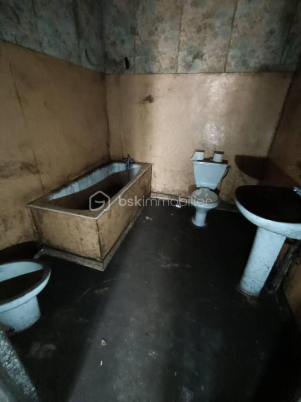 Maison - 500 m² - 23 pièces