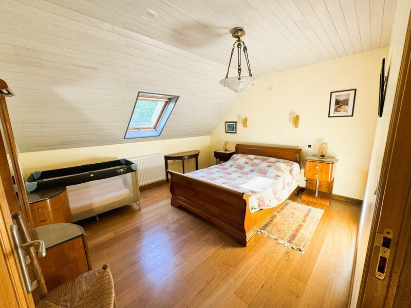 Maison - 209 m² - 6 pièces