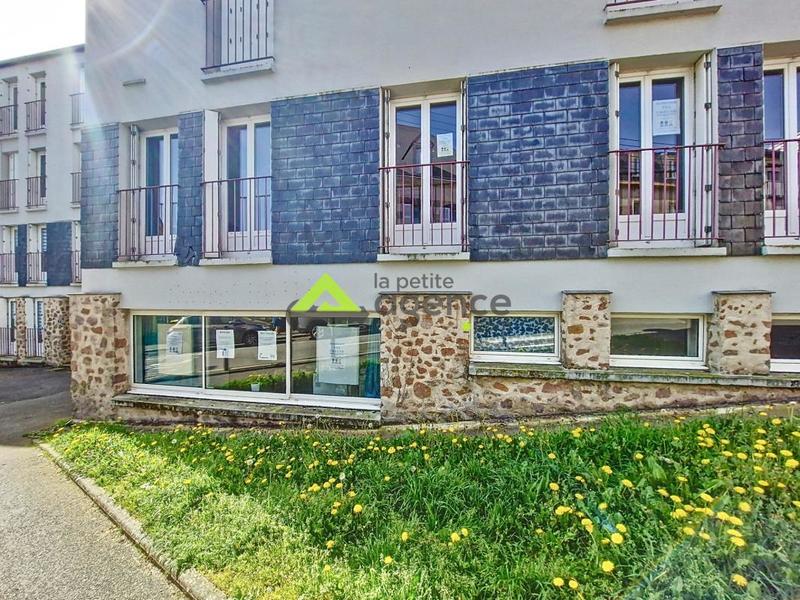 Local commercial - 240 m²