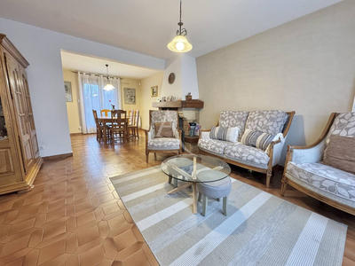 Maison - 104 m² - 5 pièces