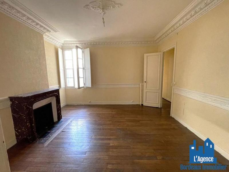 Appartement - 140 m² - 5 pièces