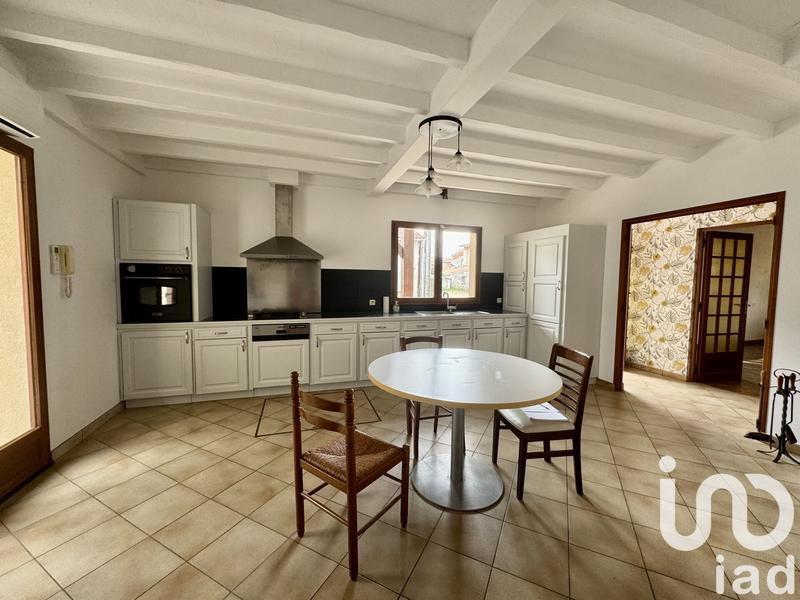 Maison - 230 m² - 6 pièces