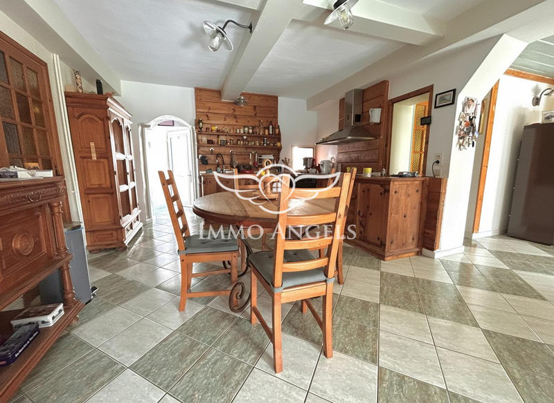 Maison traditionnelle - 123 m² - 4 pièces