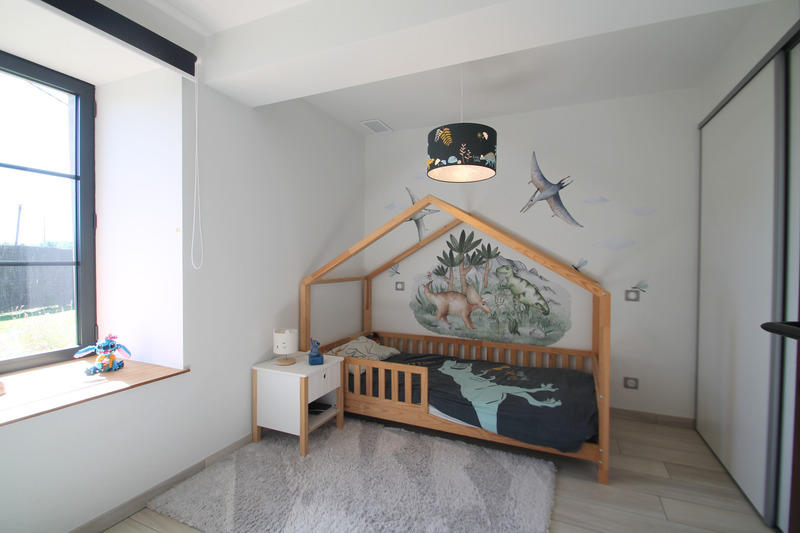 Maison - 280 m² - 9 pièces