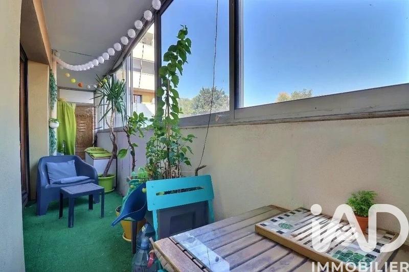 Appartement - 90 m² - 4 pièces