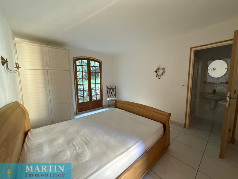 Villa - 205 m² - 8 pièces