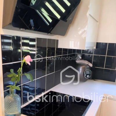 Appartement - 83 m² - 4 pièces