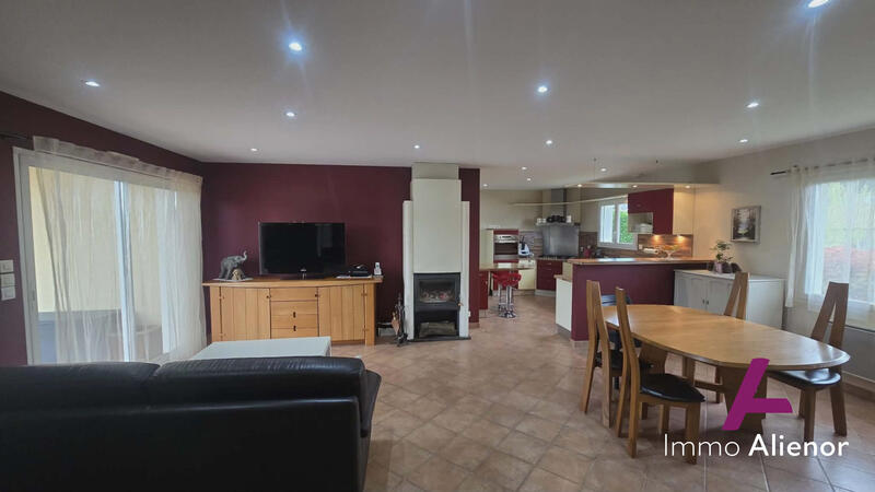 Maison contemporaine - 104 m² - 5 pièces